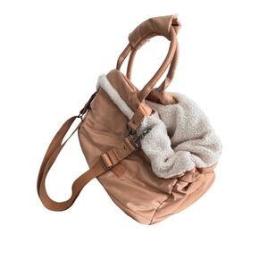 Hotel‎ Doggy Tan Puffer Pet Carrier Bag Sherpa Fleece Lined Quilt Tote Small Dog